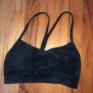 Lululemon yoga sports bra Flow Y Bra Nulu